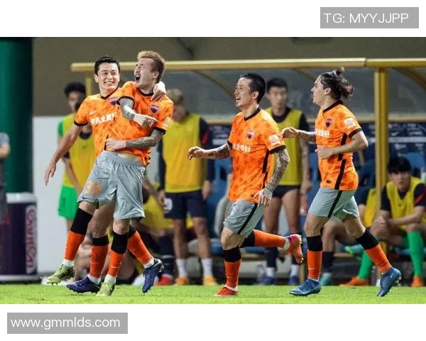 成都羽毛球队配合排名创新高展现团队实力与竞技水平 成都羽毛球队配合排名创新高展现团队实力与竞技水平